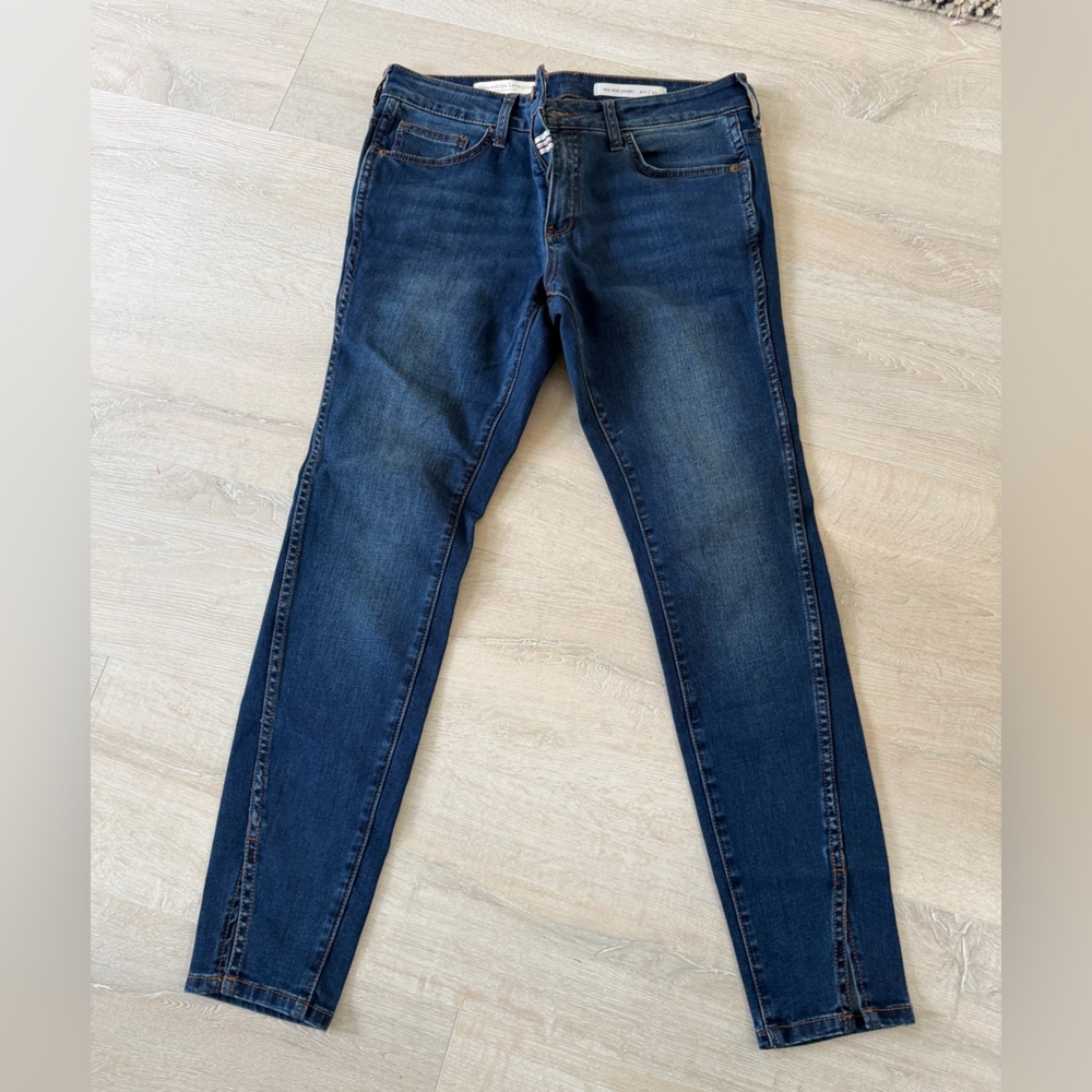 Pilcro Mid Rise Skinny Denim NWOT